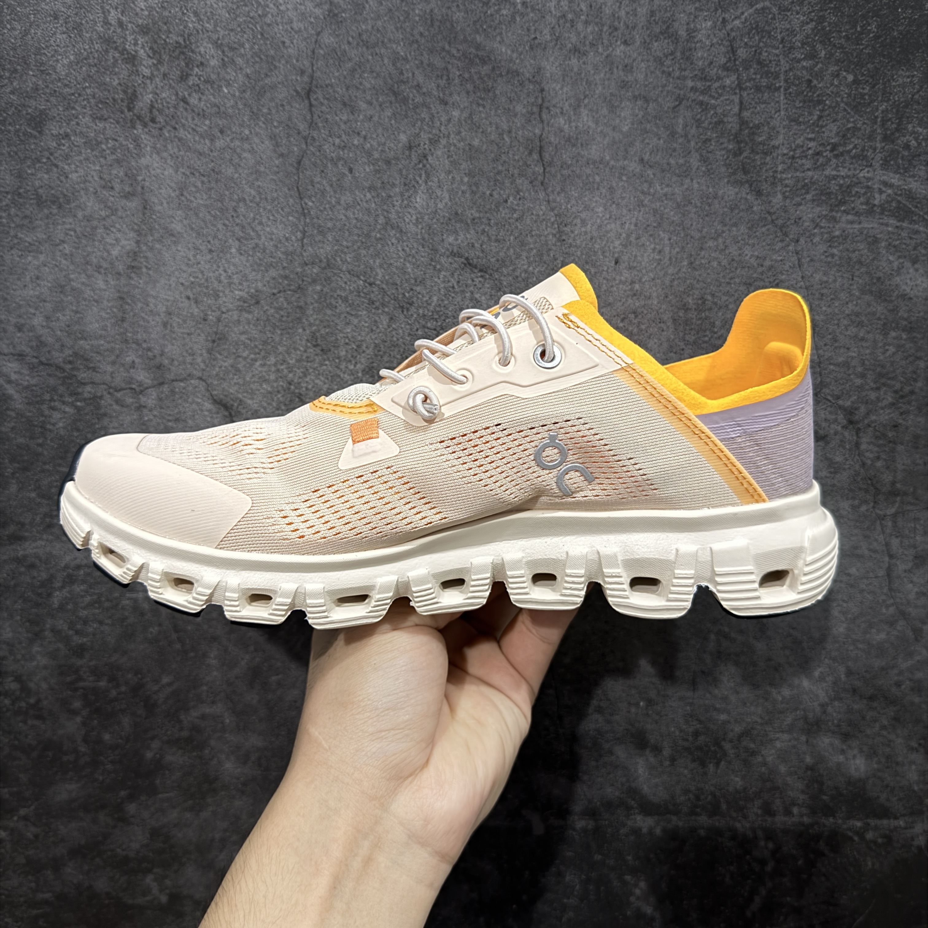 Tênis On Running Cloud Cloud6 Off White Amarelo (PE)