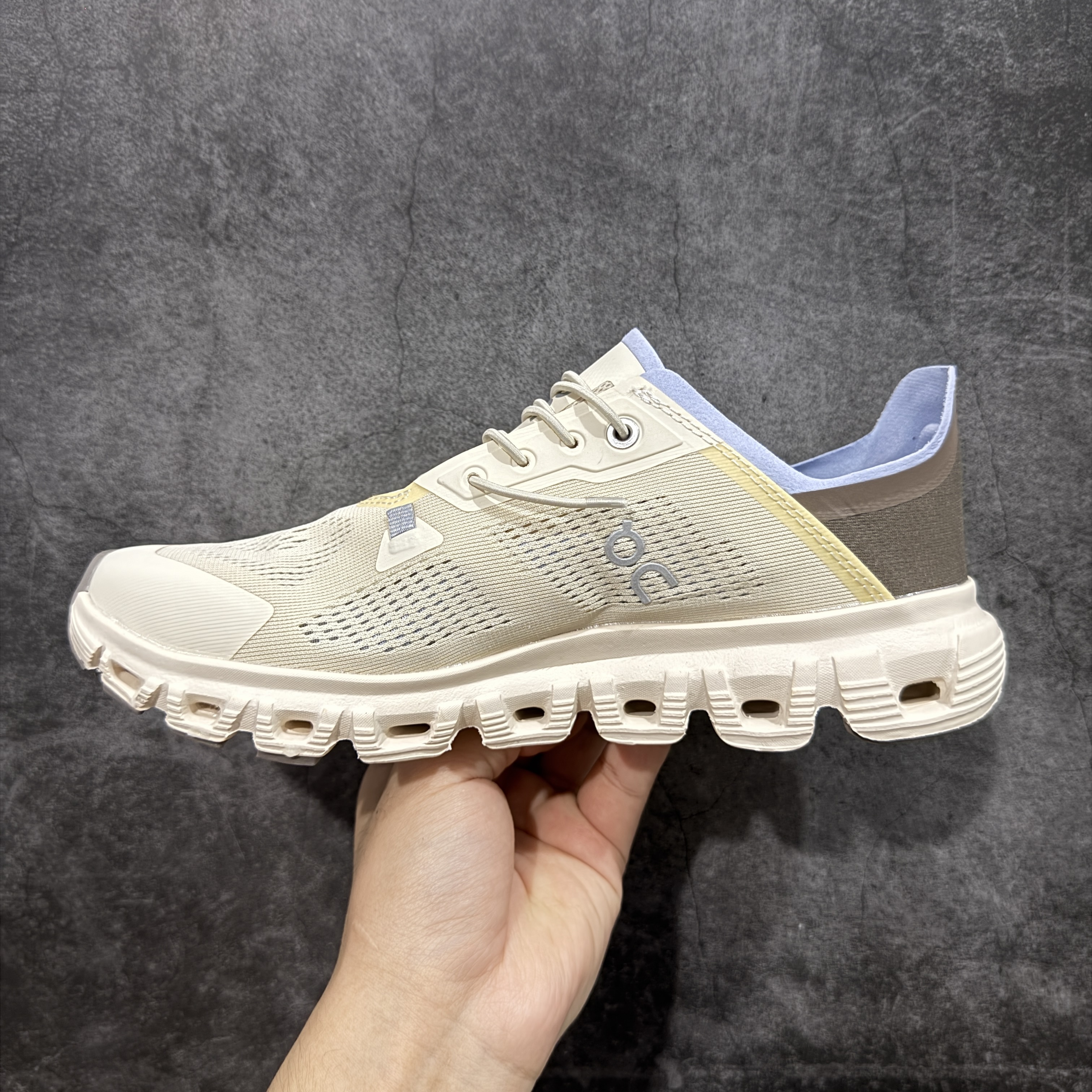 Tênis On Running Cloud Cloud6 Off White (PE)